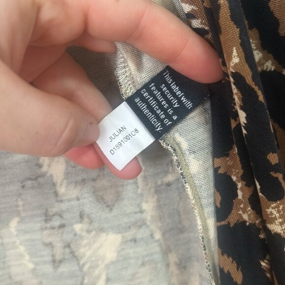 DVF Julian Leopard Print Silk Wrap Midi Dress Sz 2 neiman marcus - Picture 3 of 8